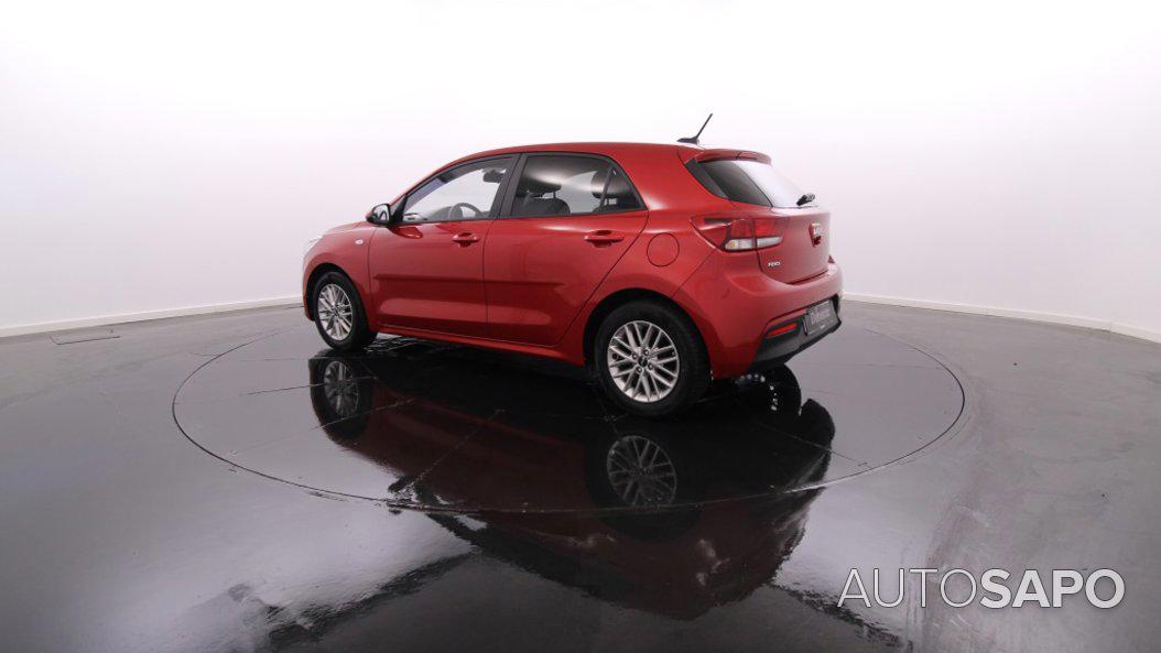 Kia Rio de 2023