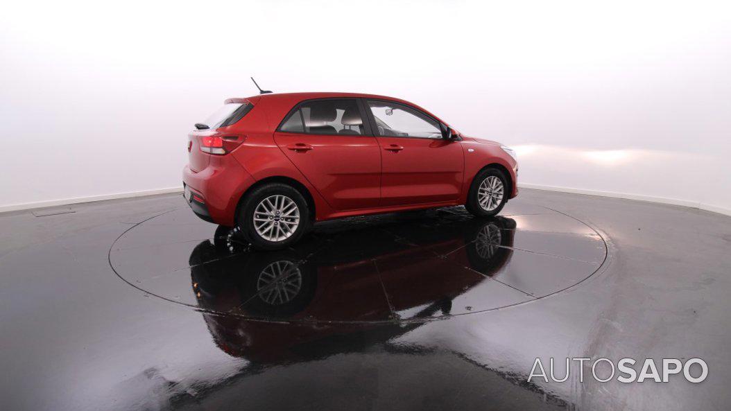 Kia Rio de 2023