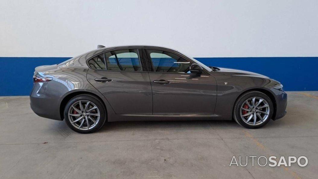 Alfa Romeo Giulia 2.2 D Veloce Q4 AT8 de 2024