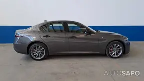 Alfa Romeo Giulia 2.2 D Veloce Q4 AT8 de 2024