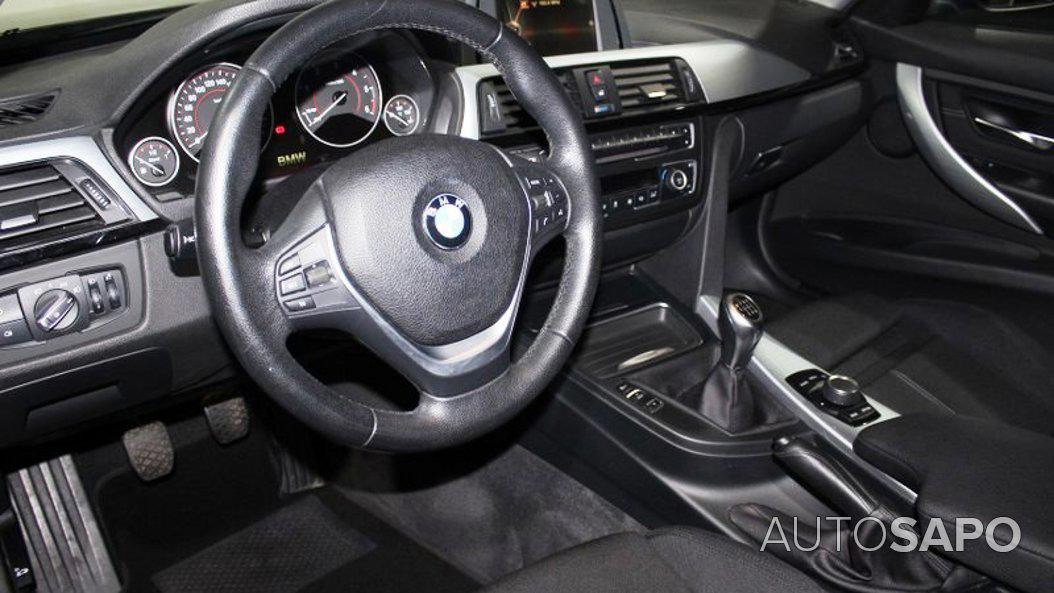 BMW Série 3 318 d Touring Line Sport de 2014