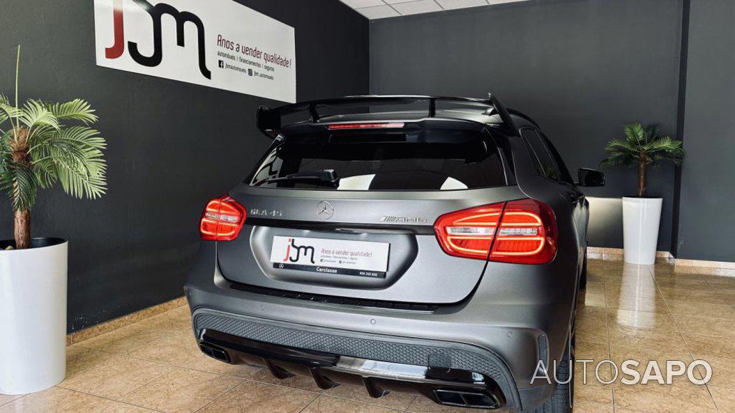 Mercedes-Benz Classe GLA 45 AMG 4-Matic de 2016