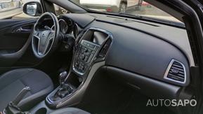 Opel Astra 1.4 T Cosmo de 2013