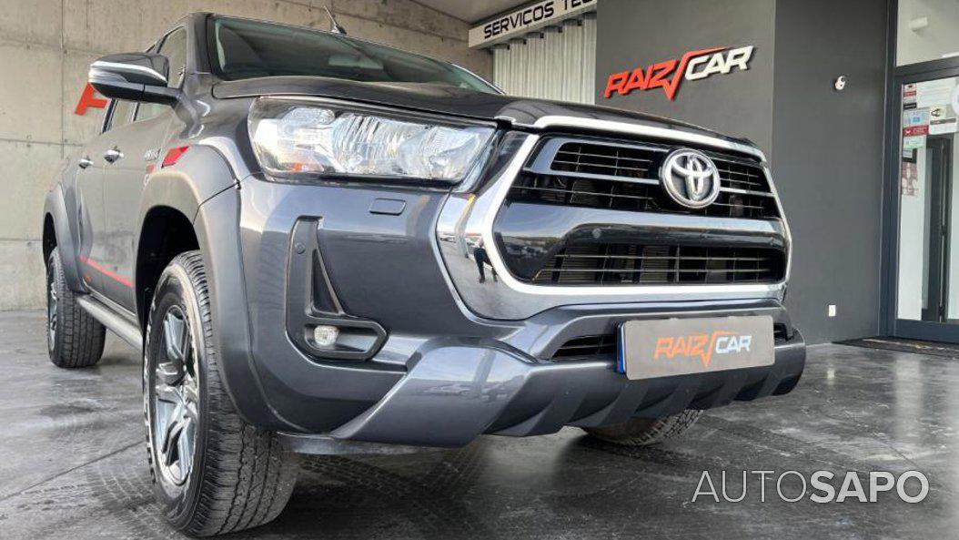 Toyota Hilux 2.4 D-4D 4WD CD Tracker de 2021