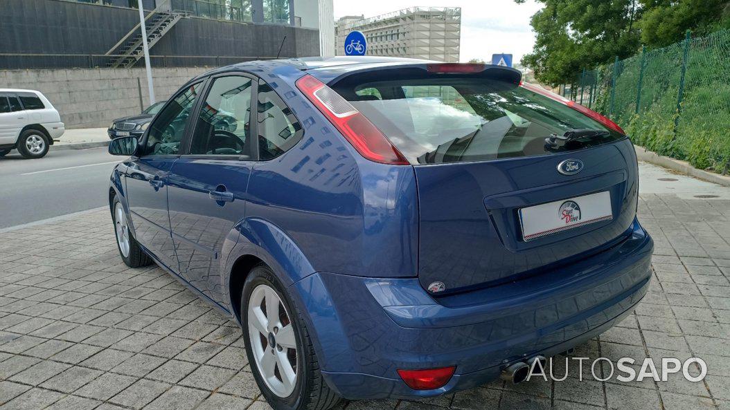 Ford Focus 1.6 Ghia de 2006