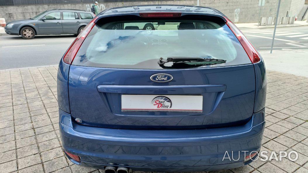 Ford Focus 1.6 Ghia de 2006