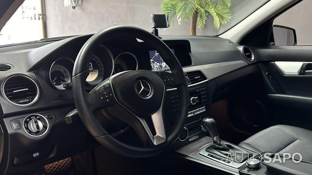 Mercedes-Benz Classe C 220 CDi Avantgarde Aut. de 2012