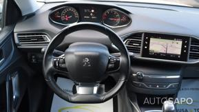 Peugeot 308 1.2 PureTech Allure Faróis Full LED de 2018