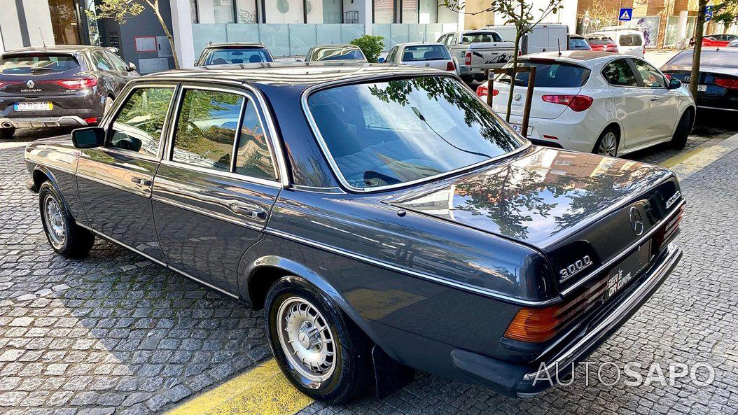 Mercedes-Benz 300 de 1987