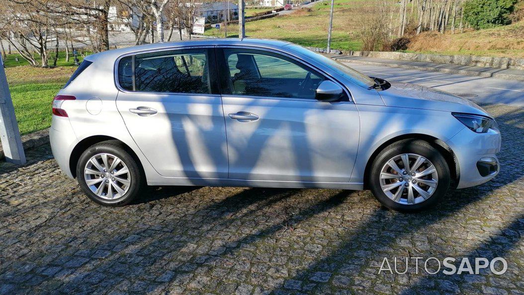 Peugeot 308 de 2015