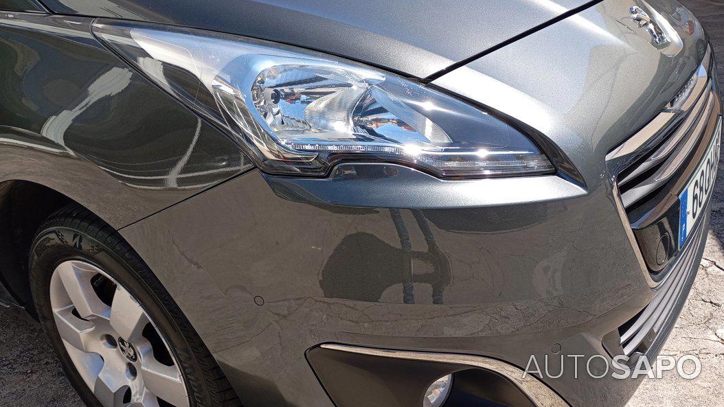 Peugeot 5008 1.6 e-HDi 7L Active CMP6 de 2015