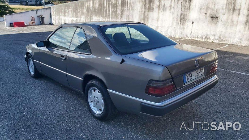 Mercedes-Benz Classe E de 1991