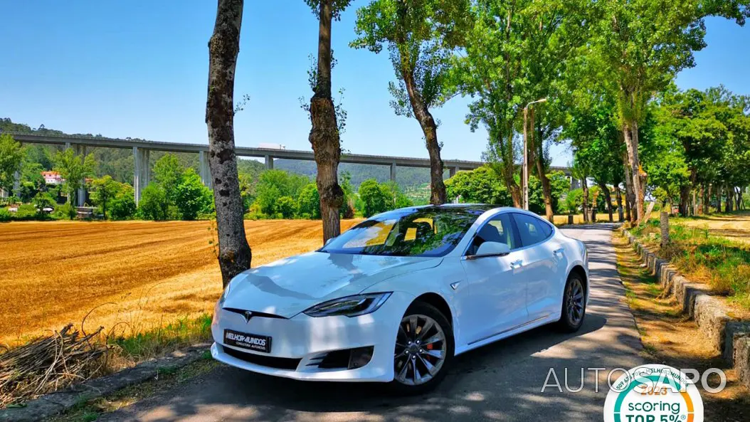 Tesla Model S 85D