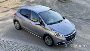 Peugeot 208 1.2 PureTech Life Signature de 2019