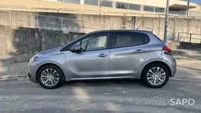 Peugeot 208 1.2 PureTech Life Signature de 2019