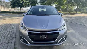 Peugeot 208 1.2 PureTech Life Signature de 2019