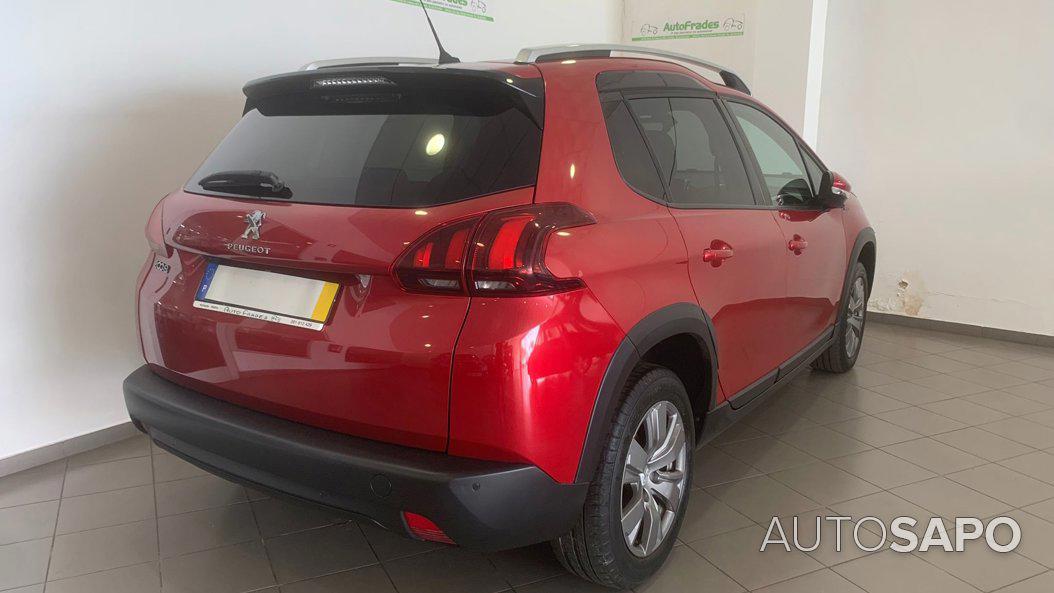 Peugeot 2008 1.2 PureTech Signature de 2019