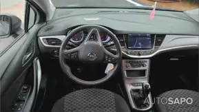 Opel Astra de 2019