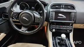 Jaguar XE de 2017