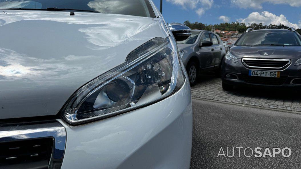 Peugeot 208 1.2 PureTech Allure de 2018