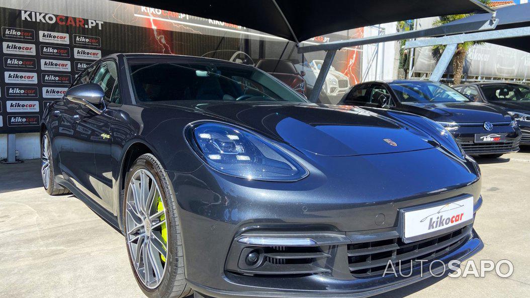 Porsche Panamera 4 E-Hybrid 10 Years Edition de 2020