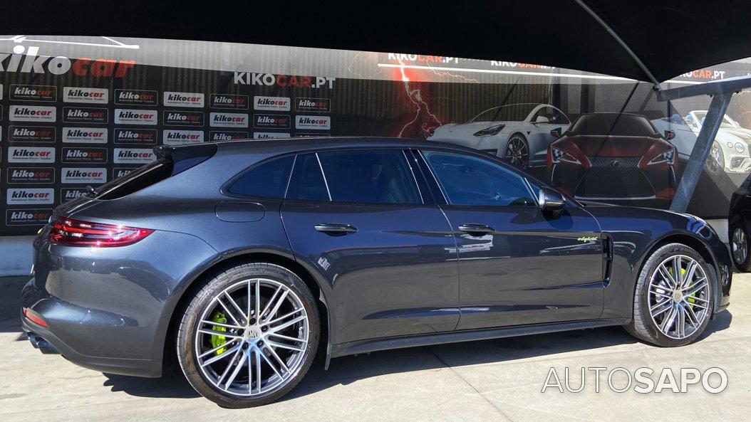 Porsche Panamera 4 E-Hybrid de 2020