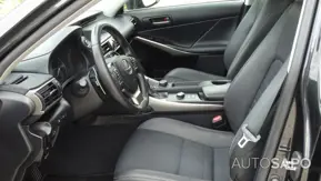 Lexus IS 300h F Sport de 2017