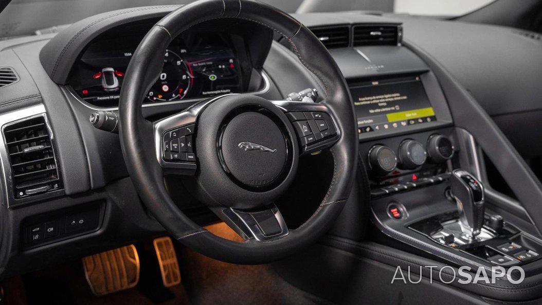 Jaguar F-Type 2.0 i4 R-Dynamic Black de 2020