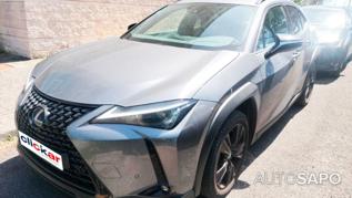 Lexus UX 250h F Sport de 2021