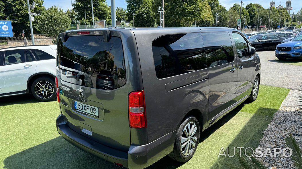 Peugeot Traveller de 2019