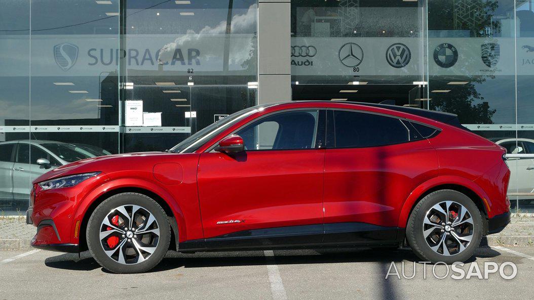 Ford Mustang Mach-E de 2021