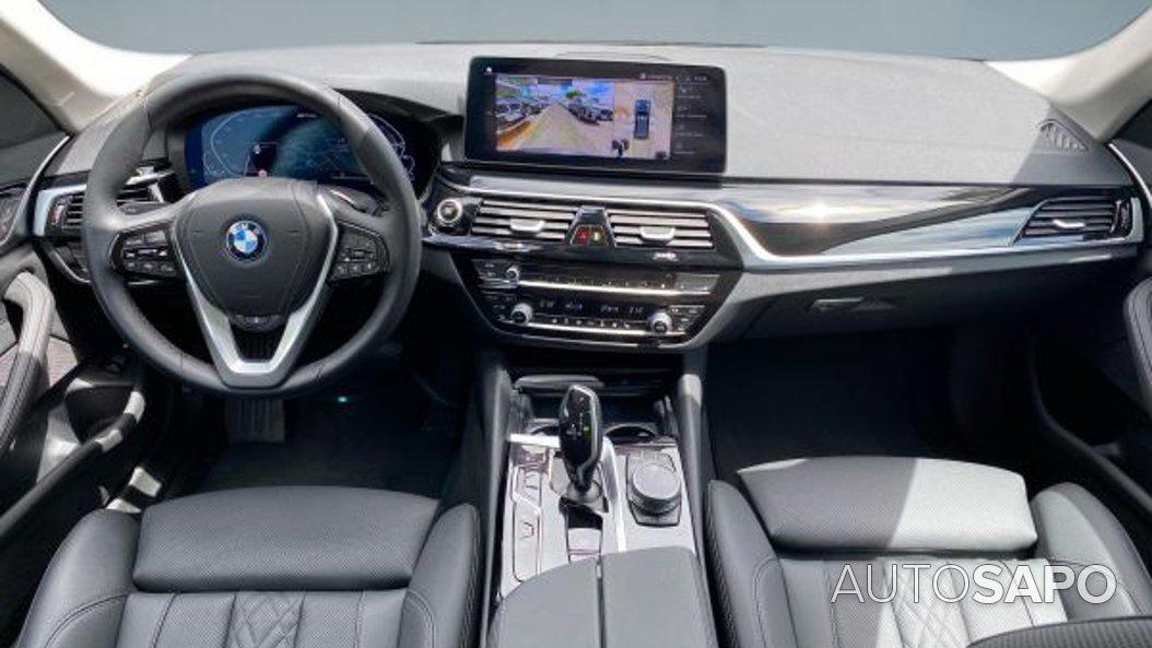 BMW Série 5 530 e iPerformance Line Luxury de 2022