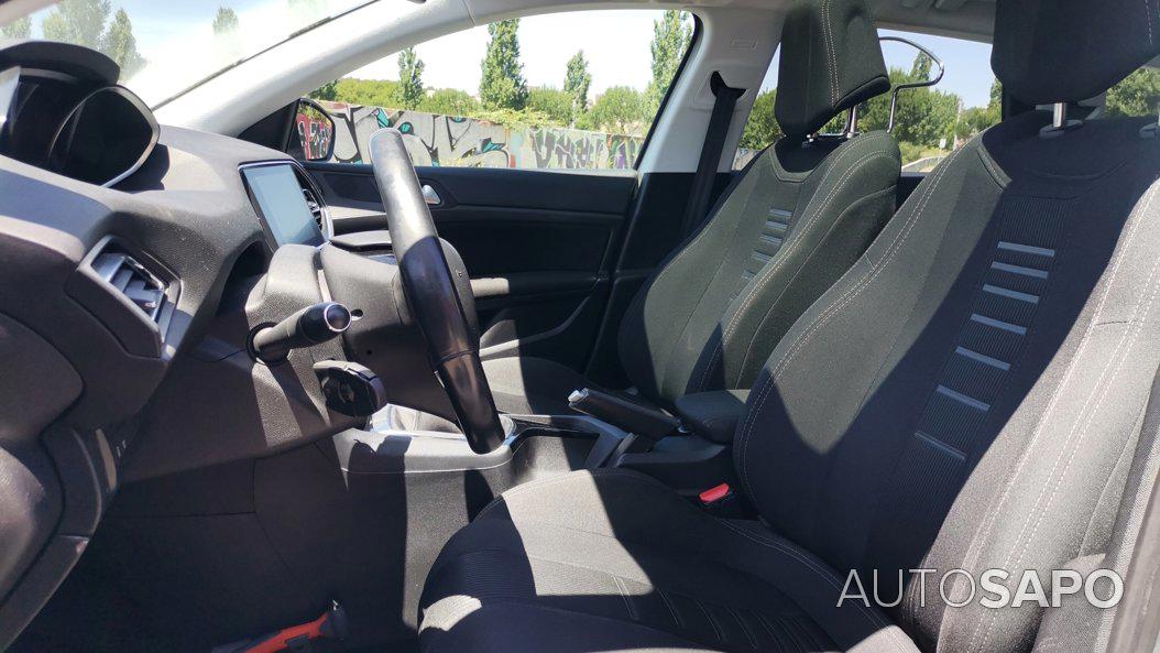 Peugeot 308 1.6 HDi Allure J17 de 2014