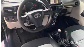 Toyota iQ 1.0 VVT-i 2 EP+NAVI+Bluetooth de 2015