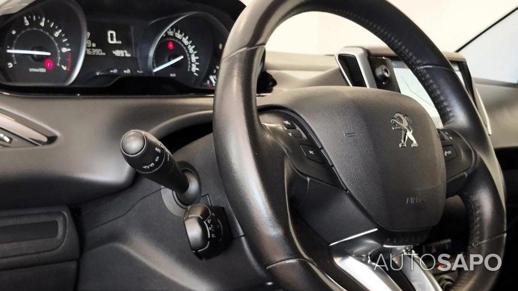 Peugeot 208 1.2 PureTech Life Signature de 2019