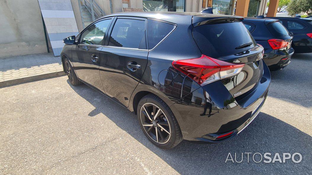 Toyota Auris 1.2T Comfort de 2015