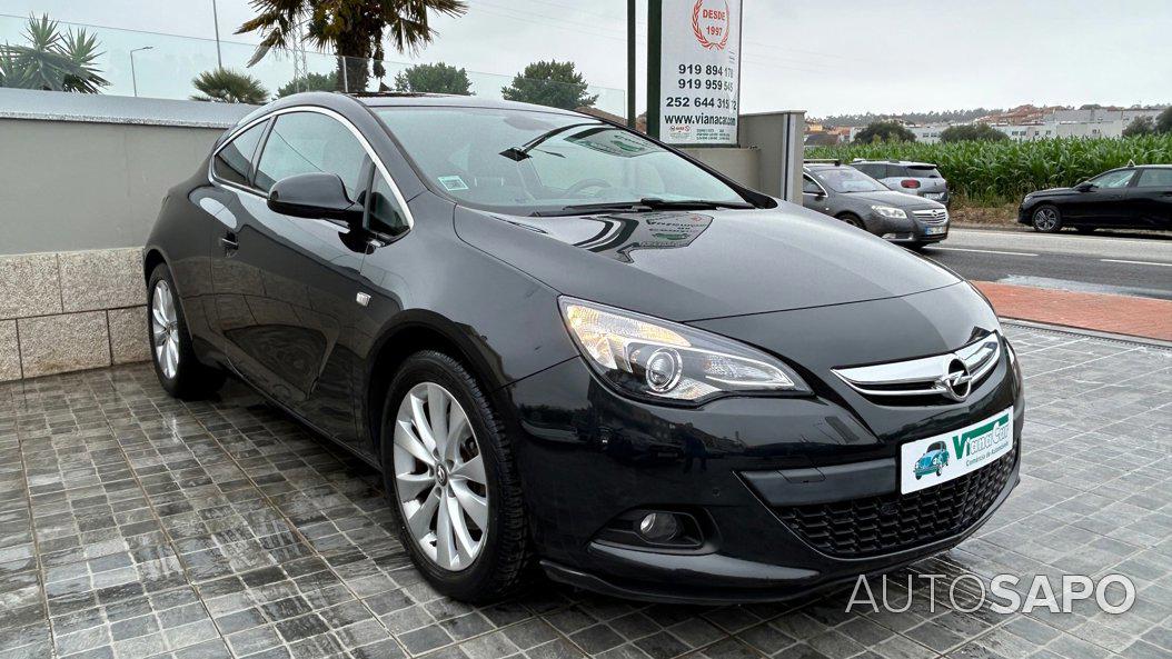 Opel Astra de 2012