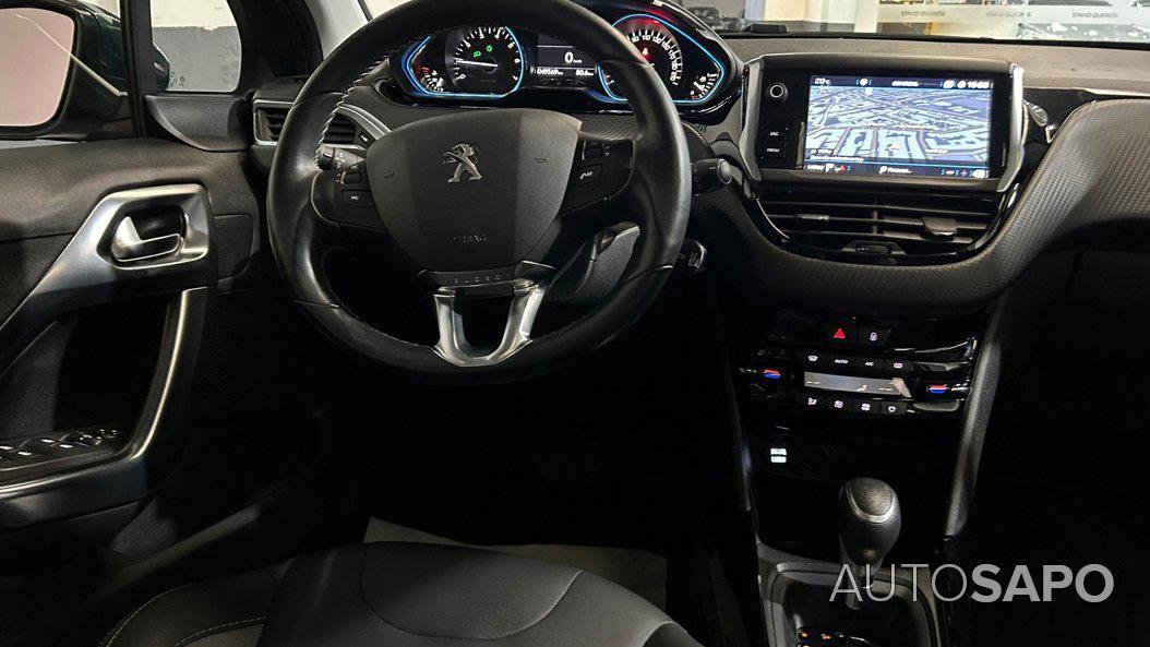 Peugeot 2008 1.2 PureTech Allure EAT6 de 2019