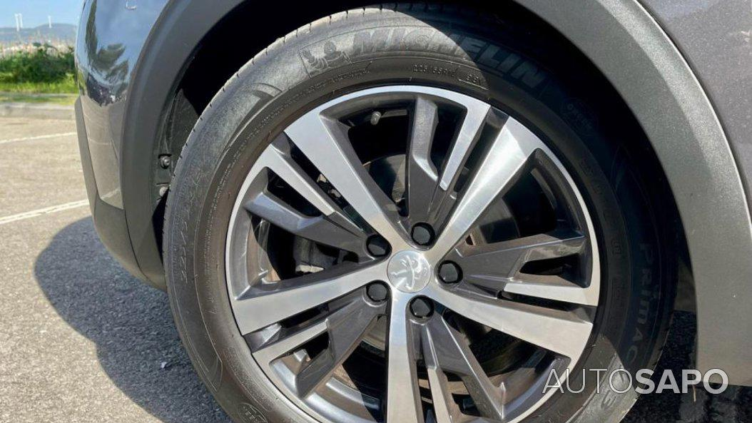 Peugeot 5008 1.2 PureTech Allure EAT6 de 2019