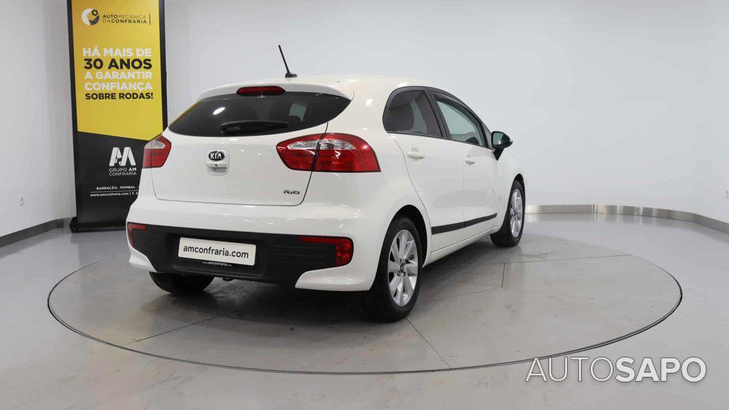 Kia Rio 1.2 CVVT LX de 2016