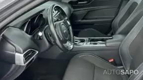 Jaguar XE 2.0 D Portfolio Aut. de 2015