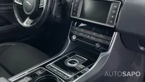 Jaguar XE 2.0 D Portfolio Aut. de 2015