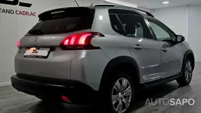 Peugeot 2008 1.2 PureTech Signature de 2019