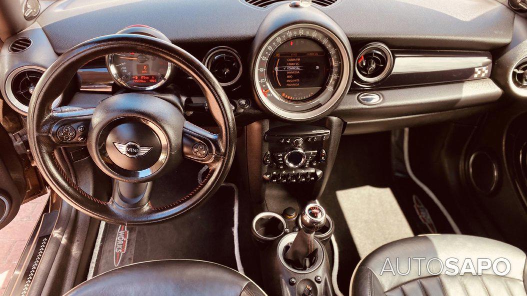 MINI John Cooper Works de 2011