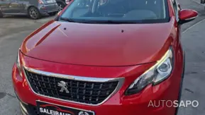 Peugeot 2008 1.2 PureTech Allure EAT6 de 2016