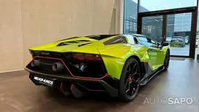 Lamborghini Aventador de 2023