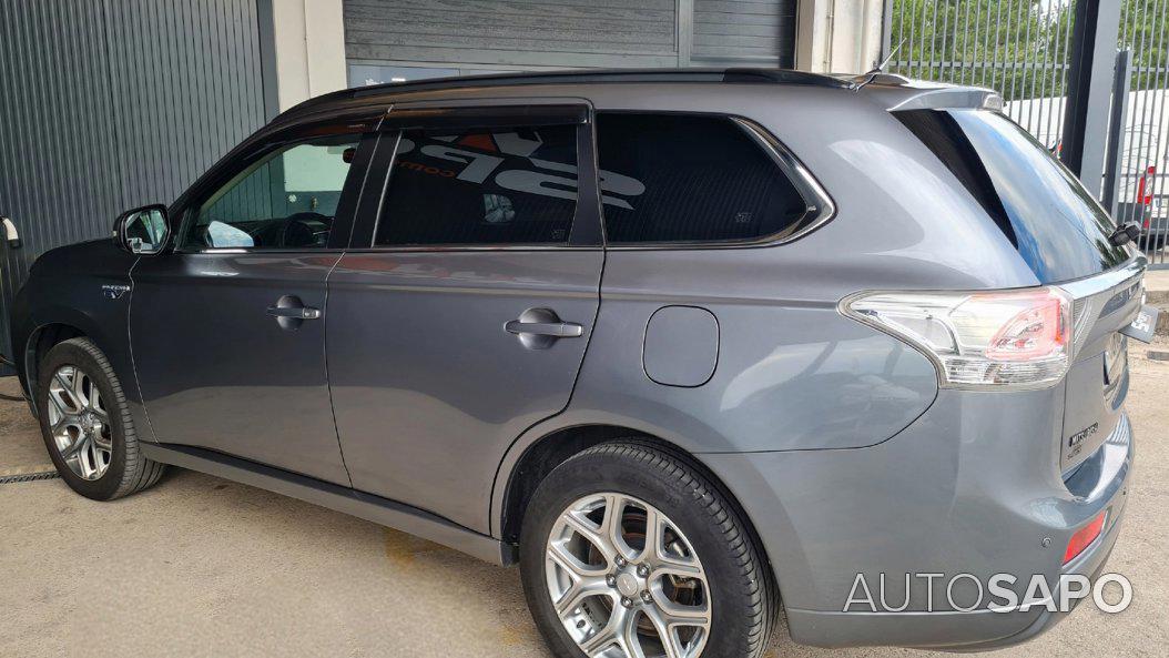 Mitsubishi Outlander 2.0 PHEV Intense Navi de 2015