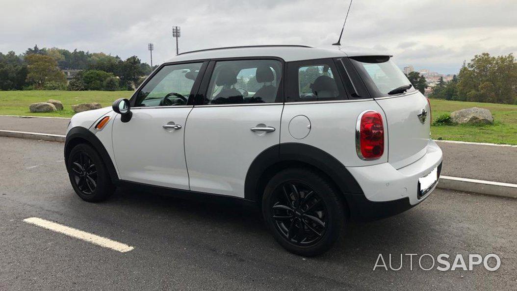 MINI Countryman One D de 2010