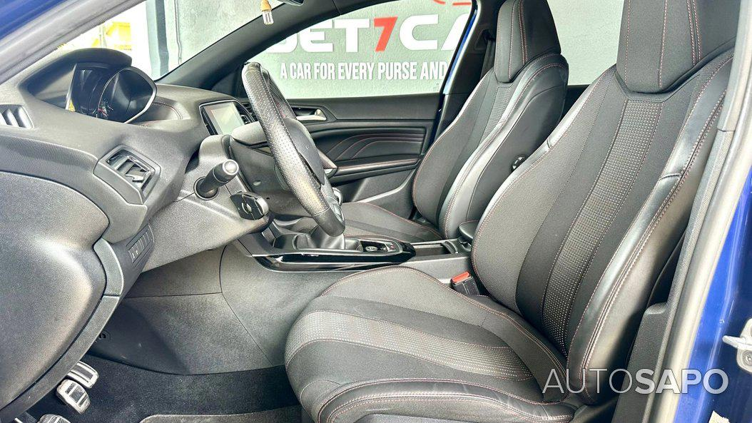 Peugeot 308 1.2 PureTech GT Line de 2017