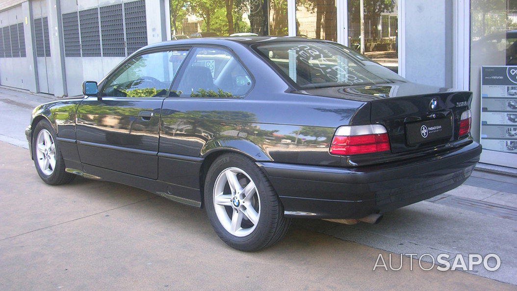 BMW Série 3 318 iS Coupé de 1993